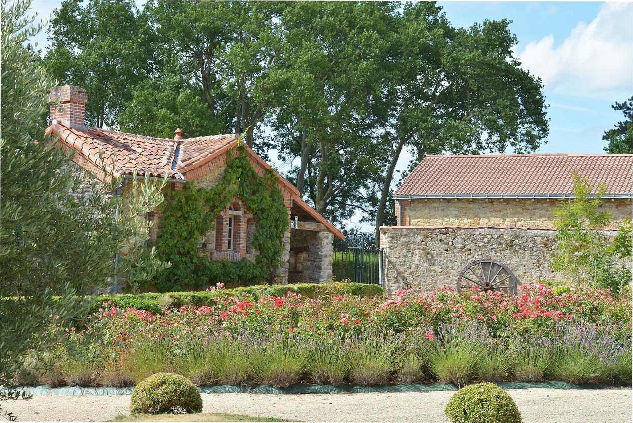B&B Domaine De La Corbe Bournezeau Dış mekan fotoğraf
